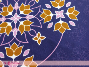 Stretchjersey „Big Floral Ornaments“ lila